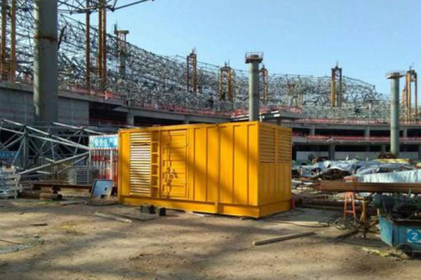 获嘉发电机出租如何判断空气滤清器是否需要更换？